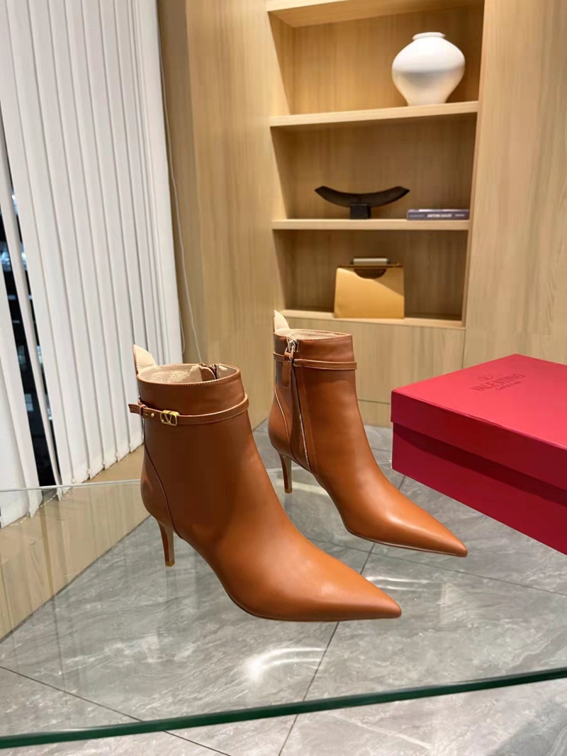 Va1e*ntin0 boots